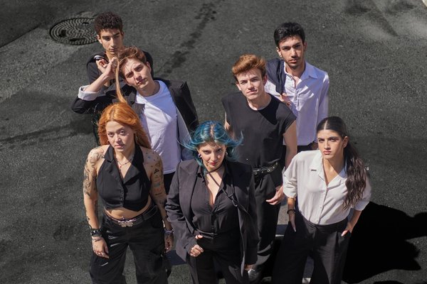 Comment réaliser un maquillage de fête étincelant